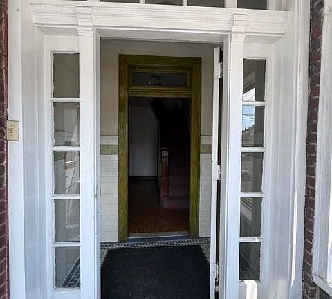 4th image of 1454 45TH ST