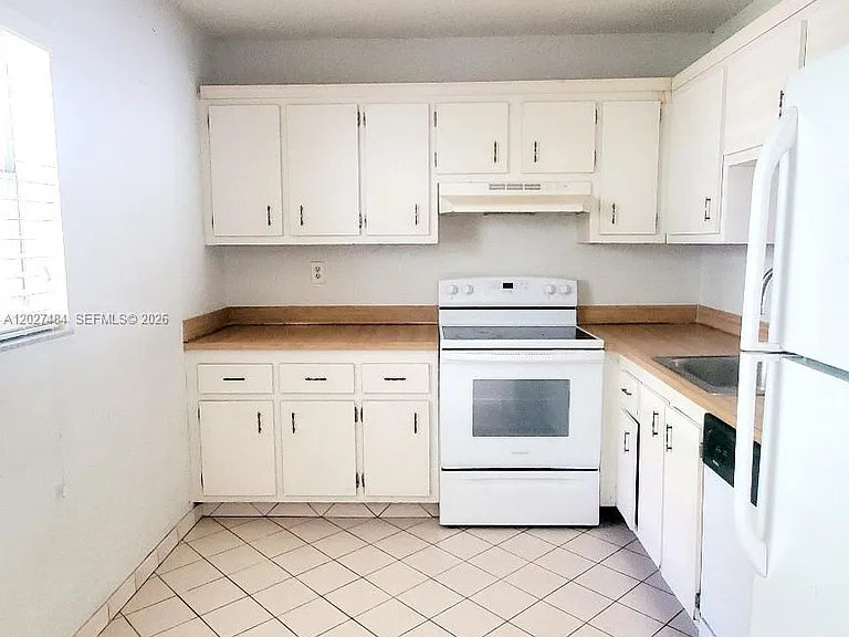 1810 SW 81st Ave #2209 — Photo 5