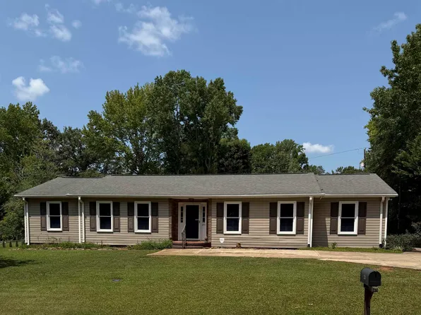 210 Tanner Rd, Taylors, SC 29687