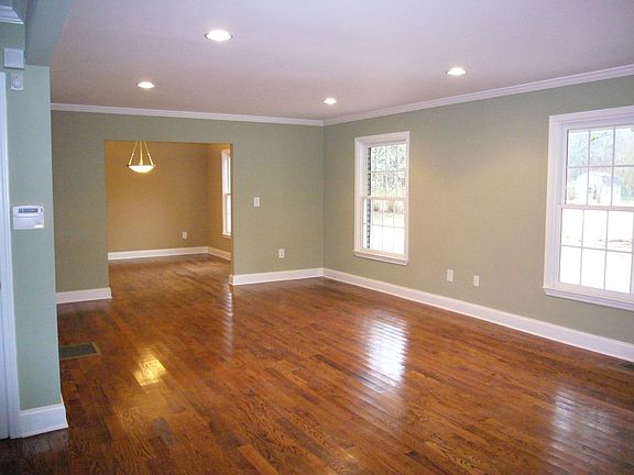 Large and bright living area!