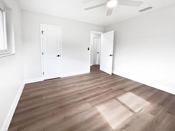 5th image of 1140 NW 71st Avenue