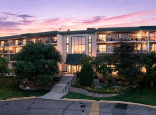 10411 Cedar Lake Rd APT 419, Minnetonka, MN 55305