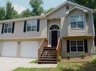 5506 Trophy Ct, Flowery Branch, GA 30542