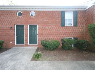 320 Lakeview Dr, Nicholasville, KY 40356
