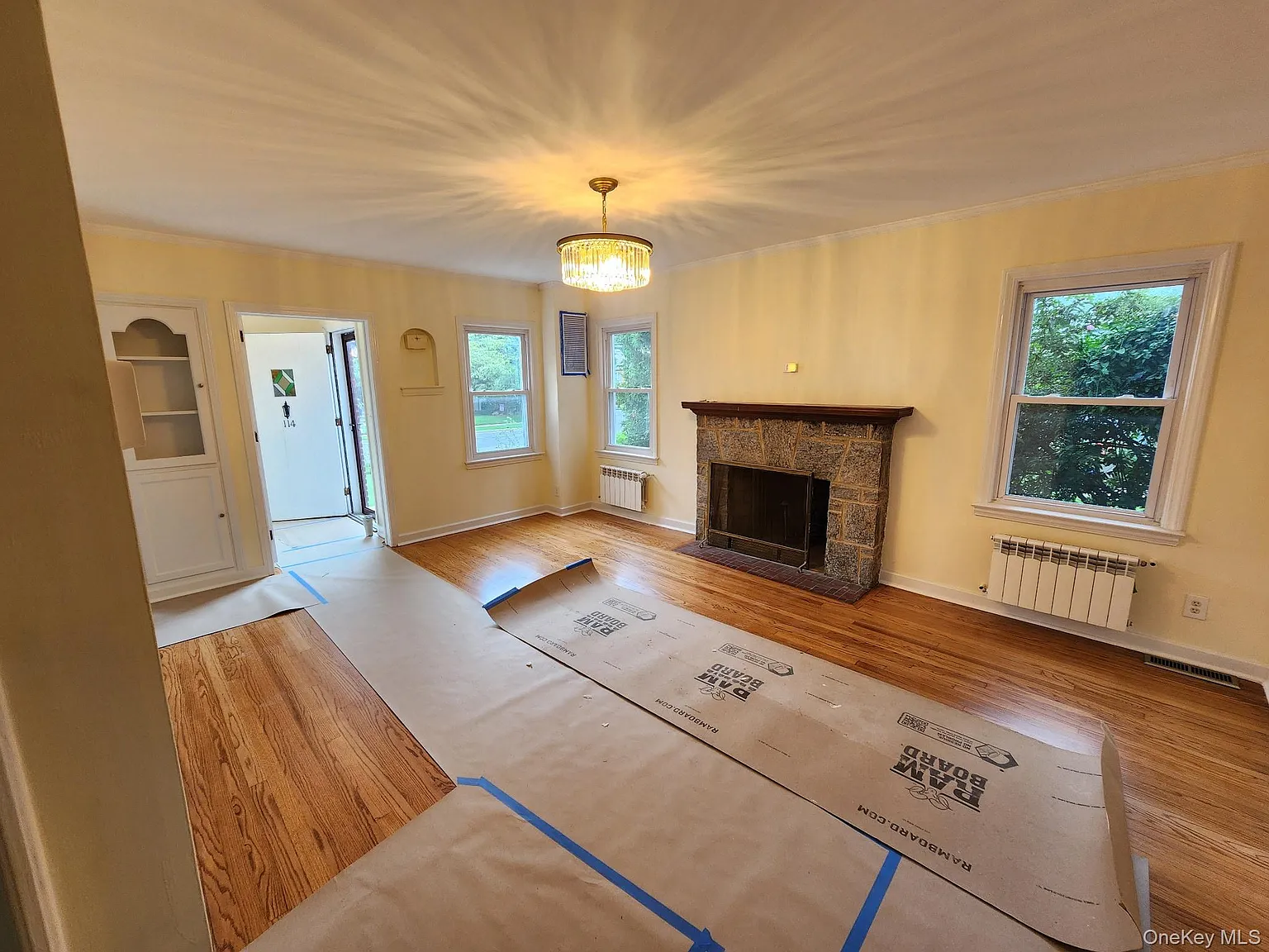 2 bed, 1.0 bath, 900 sqft, $3,500 — Photo 3