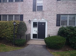 30 Lake Shore Ct APT 4, Brighton, MA 02135