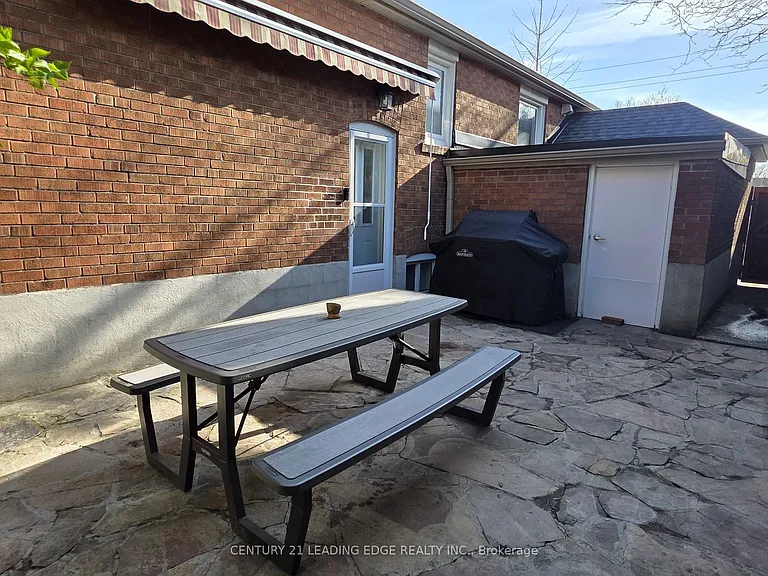 177 Fallingbrook Rd — Photo 19