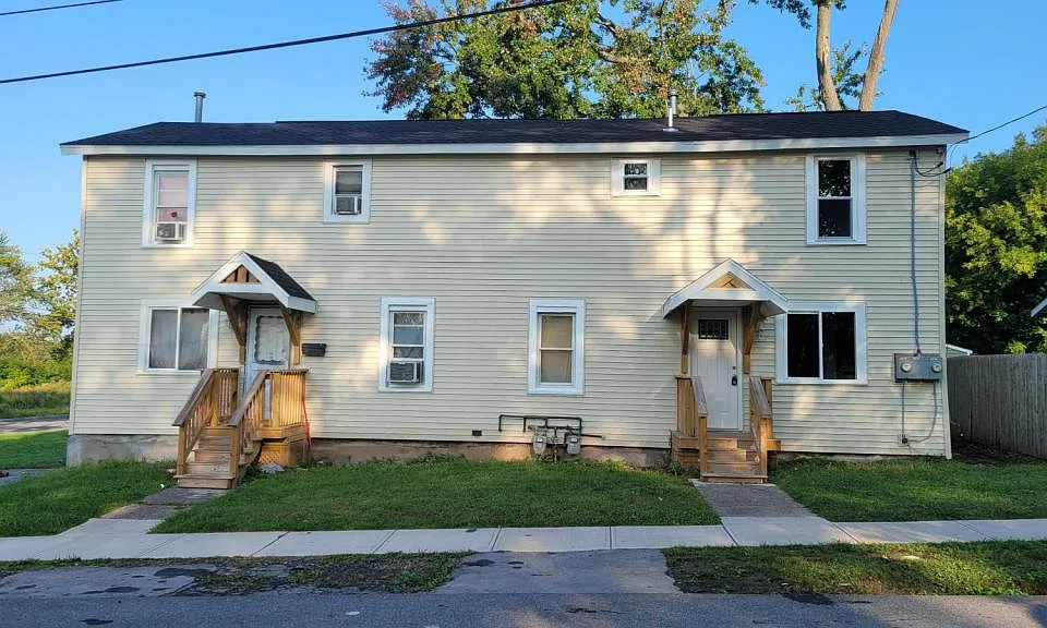 12-14 Tabor St