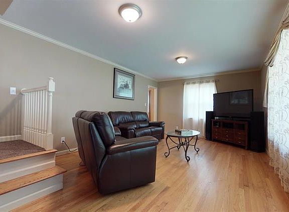 5th image of 11208 Sonja Dr