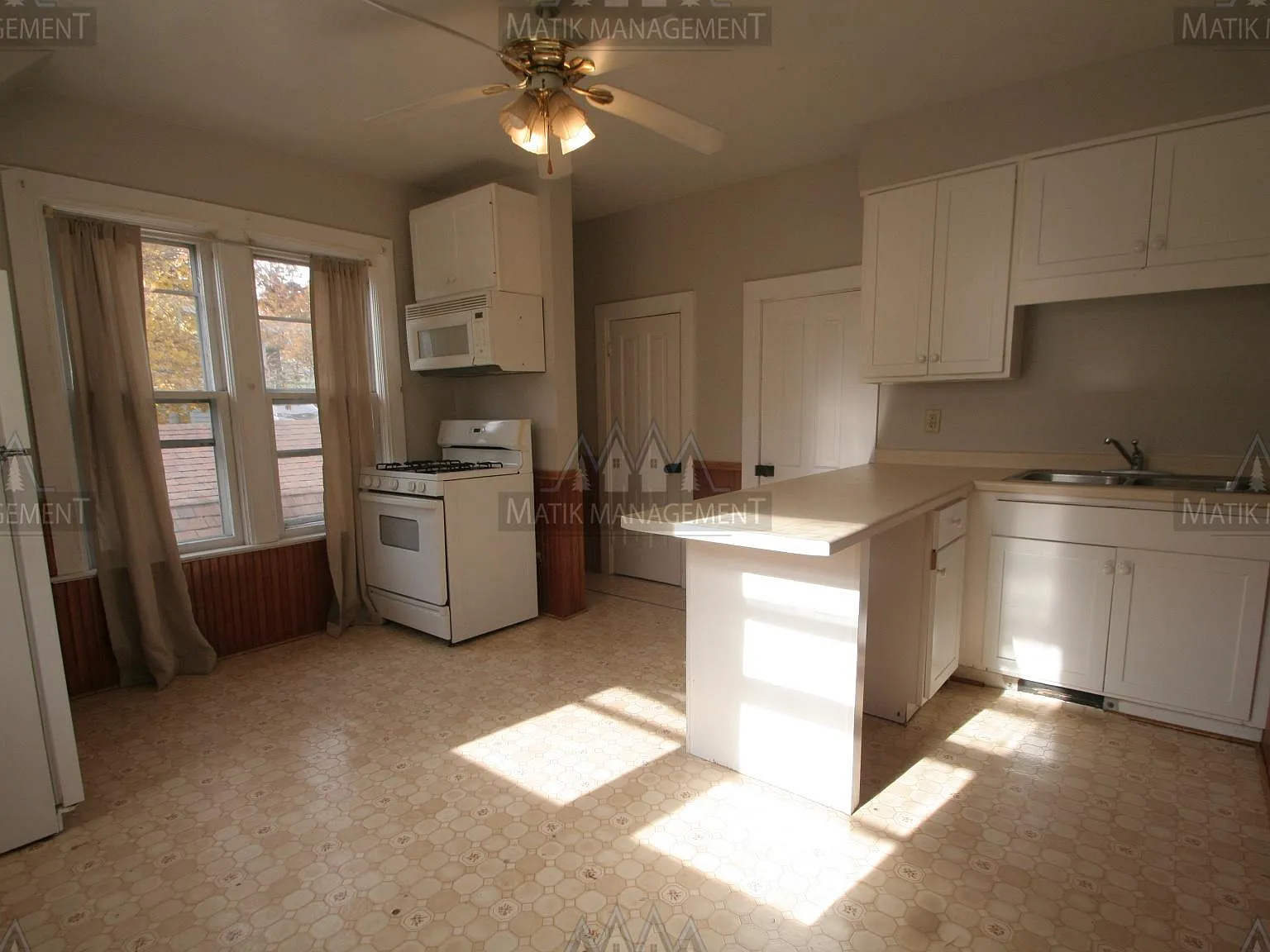 1 bed, $895 — Photo 3