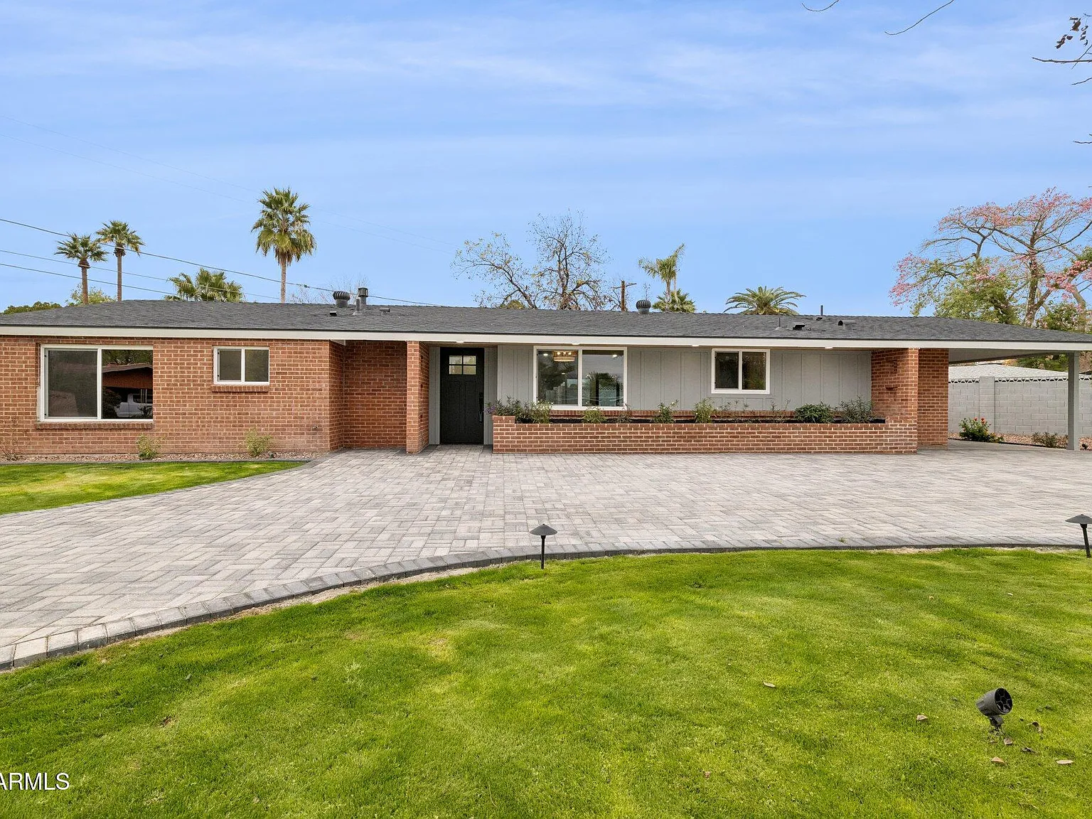 4 bed, 3.0 bath, 1926 sqft, $4,200 — Photo 3