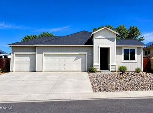 1808 Hickory Ln, Fernley, NV 89408