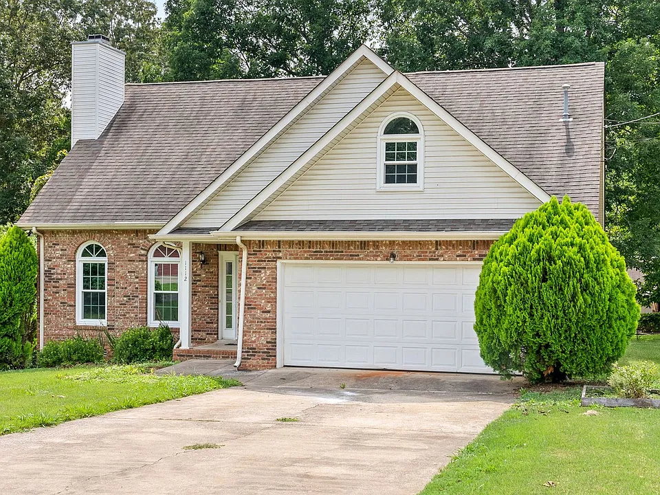 1112 Rosebrook Dr