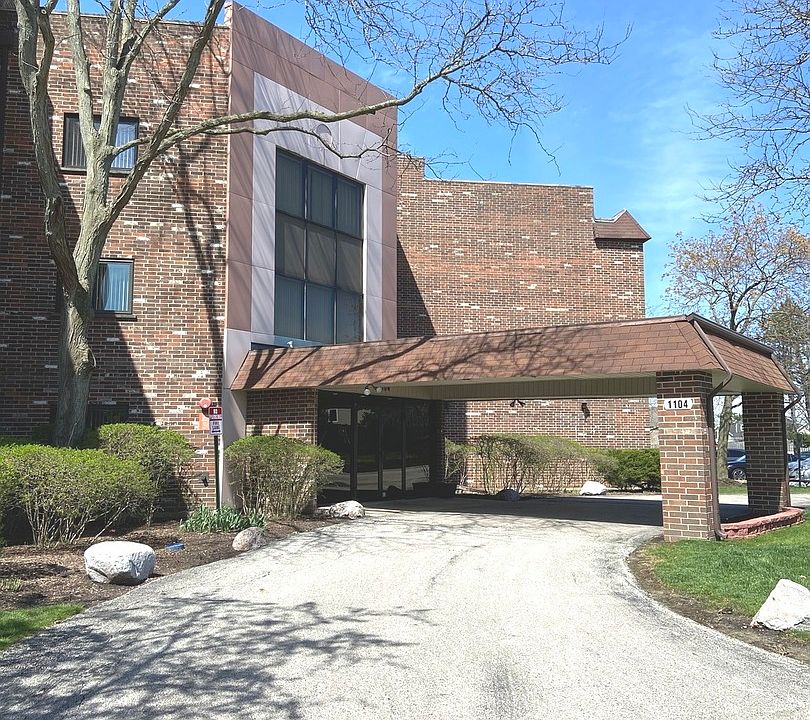1st image of 1104 Castilian Ct APT 207