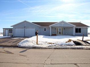 200 California Ave, Essex, IA 51638