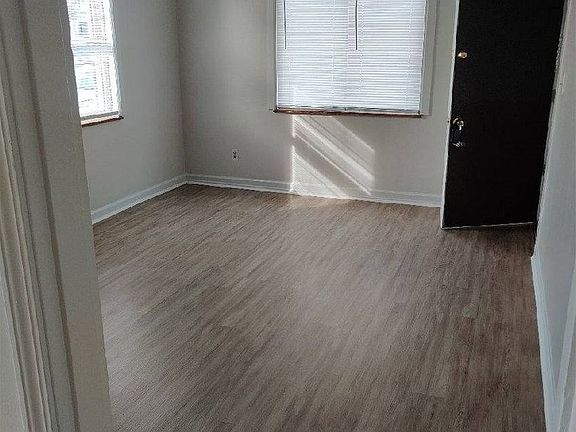 3rd image of 237 E Xenia Dr Unit A