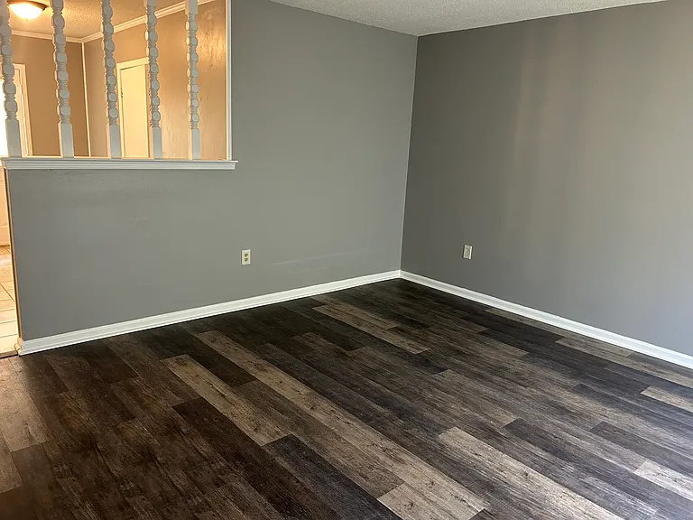3200 Raintree Dr — Photo 2