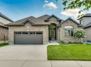 982 Medway Park Dr, London, ON N6G 0K7