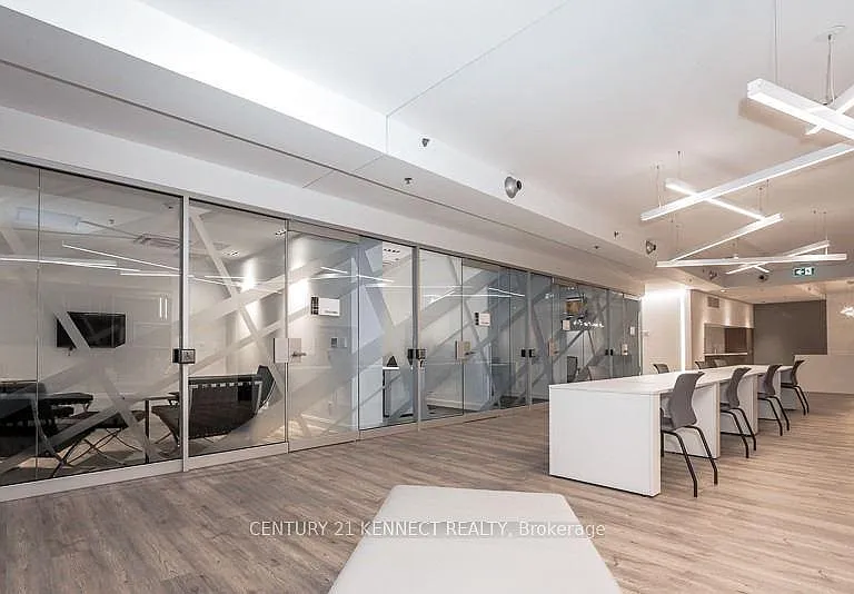181 Dundas St E #1108 — Photo 16