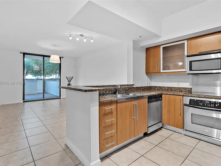 888 S Douglas Rd — Photo 16