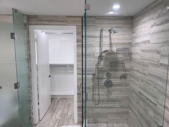 5th image of 2900 NE 7th Ave Unit 2509
