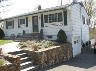 26 Bates Farm Rd, Ridgefield, CT 06877