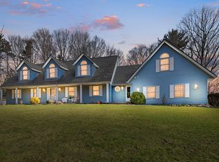 8894 Lakeshore Dr, West Olive, MI