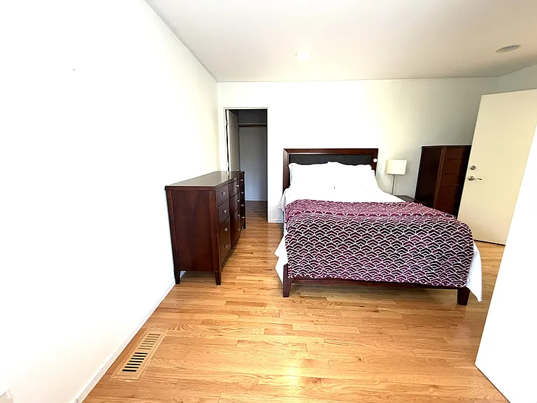 8509 NW Hazeltine St — Photo 18