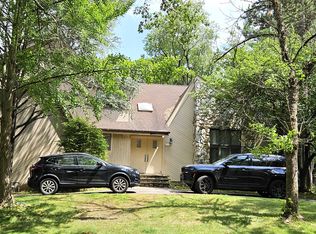 33 Brodil Ct, Closter, NJ 07624