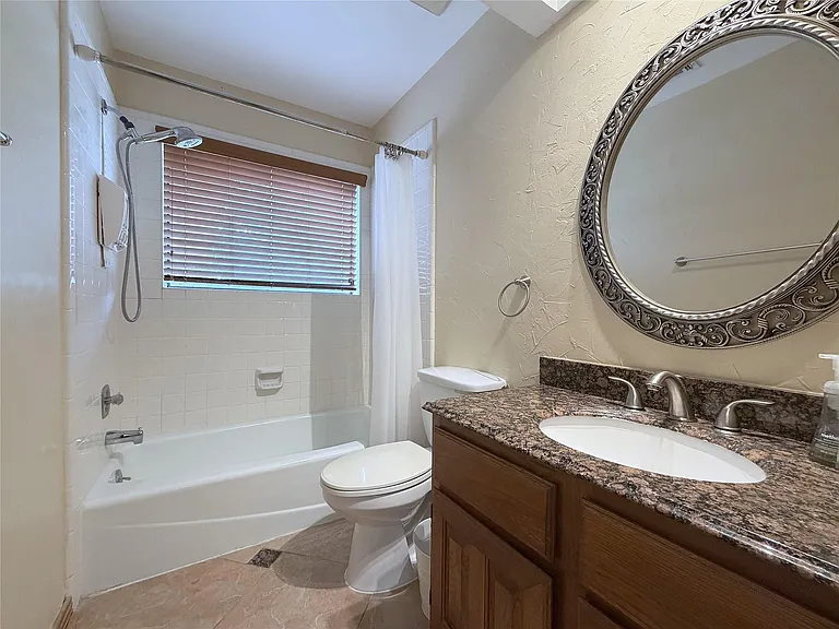 13103 Waldemere Dr — Photo 16