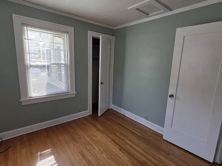 1432 W 48th St #2 — Photo 11