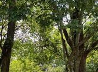 5811 Gresham St, Wallis, TX 77485