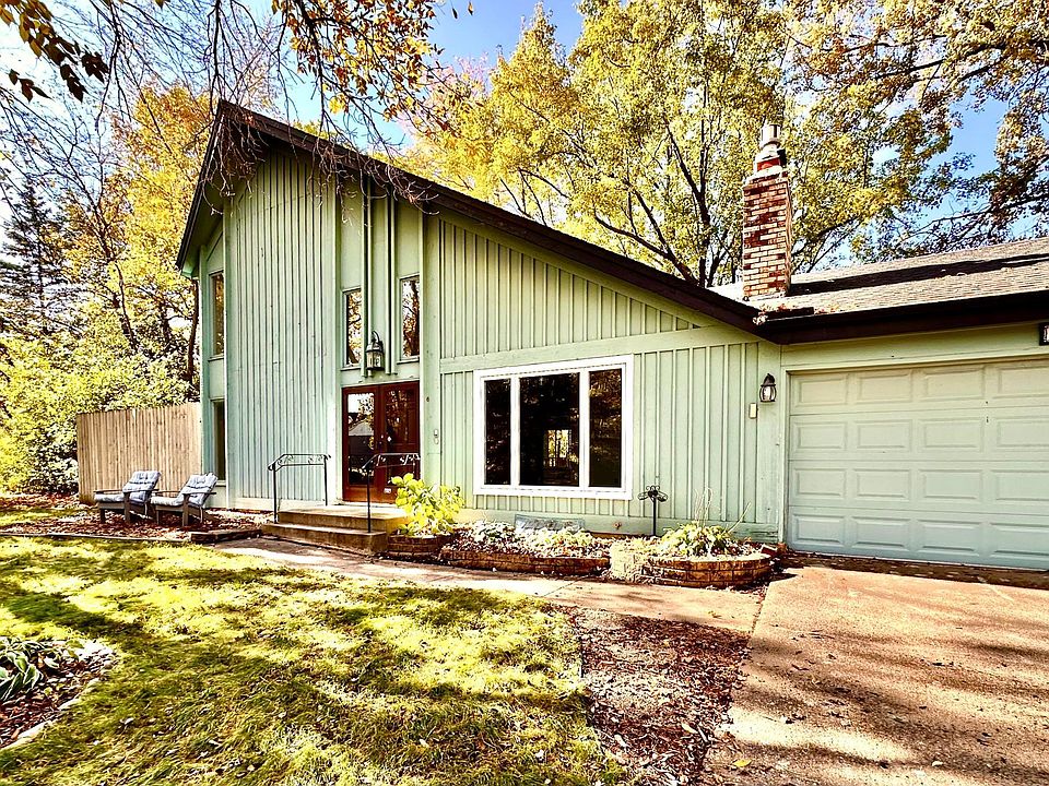 1st image of 13220 Parkwood Dr