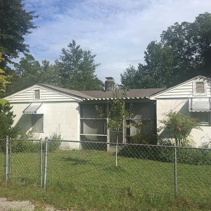 1st image of 2600 S Millwood Dr