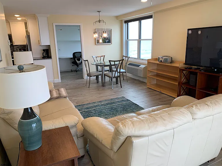 9400 Atlantic Ave #818 — Photo 9
