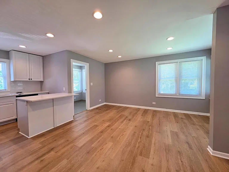 3823 E Wonder Lake Rd — Photo 15