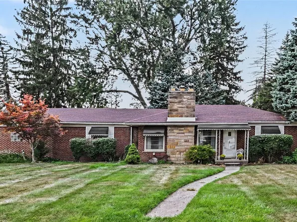 14345 Hillcrest St, Livonia, MI 48154