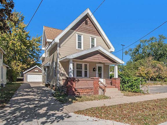 2nd image of 1125 Sigsbee St SE