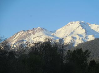609 Pine St #B, Mount Shasta, CA