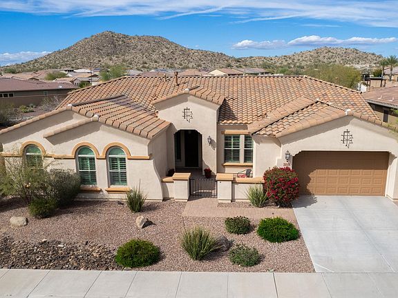3rd image of 18164 W Desert Sage Drive