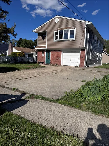 405 Massapequa Ave Photo 1