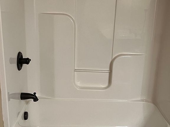 5th image of 4820 Fountain View Way