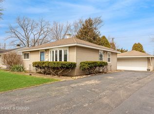 3108 Fremont St, Rolling Meadows, IL 60008