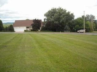9 Vista Dr, Mayville, NY 14757
