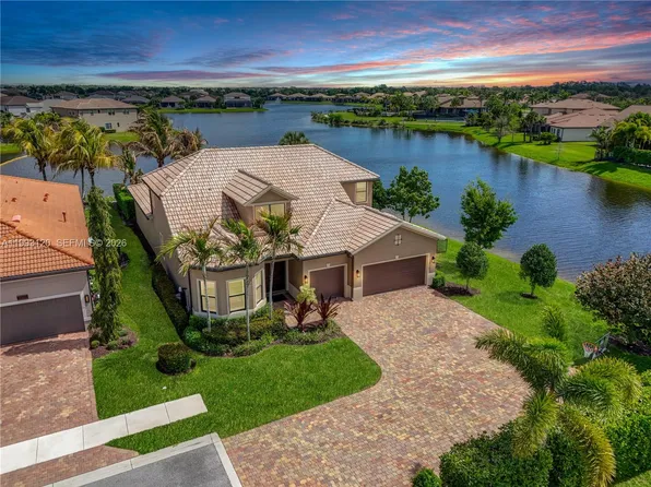 130 Blanca Isles Ln, Jupiter, FL 33478
