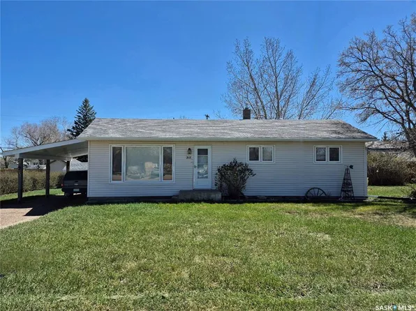317 2nd STREET W, Ponteix, SK S0N 1Z0