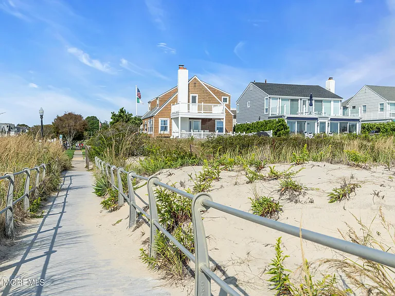 411 Ocean Ave — Photo 46