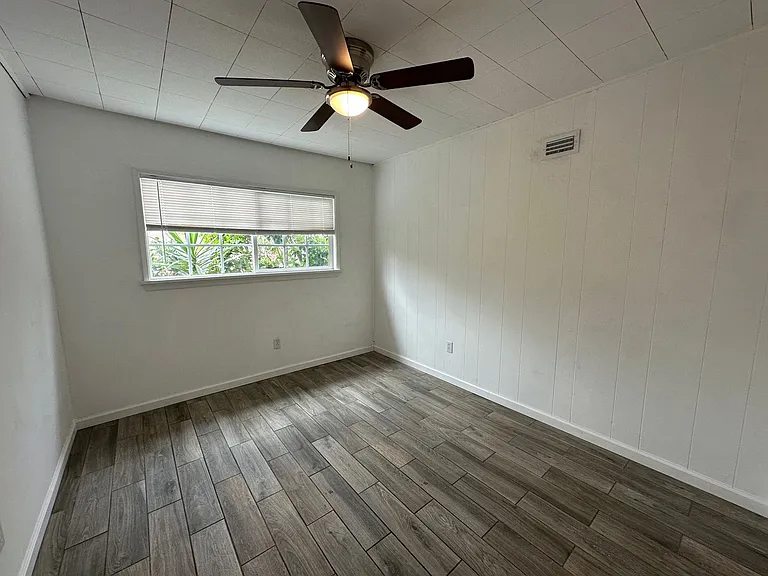 4379 Mount Henry Ave — Photo 8