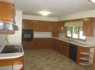 600 W Jackson St, Wellsburg, IA 50680
