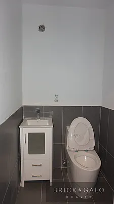 Rented by BRICK & GALO REALTY CORP | media 49